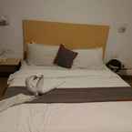 Review photo of OYO Townhouse 2 Hotel Gunung Sahari 4 from Novi N.