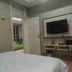 Review photo of RedDoorz Premium near RS Pondok Indah from Liliawati L.