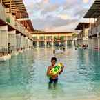 Review photo of The Briza Beach Resort Khaolak 2 from Panuwat P.