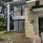 Review photo of Hyarta Luxorious Golden Villa (near Centre of Yogyakarta) 7 from Noer K. H.