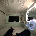 Hình ảnh đánh giá của OYO 1428 Miko Capsule Hotel từ Fajar R.