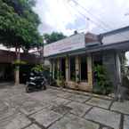 Review photo of Flamboyan Asri Syariah Mitra RedDoorz near Kampung Inggris Pare 3 from Raymond Y. D. P.