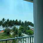 Review photo of Coco Beach Resort 2 from Phakkarawadee C.