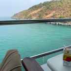 Review photo of Koh Si Chang Unseen Resort 2 from Girardot K.