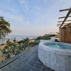 Review photo of Rimtalay Resort Koh Larn 5 from Royu S.