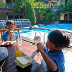 Review photo of Cakra Kembang Hotel from Kadrina A.