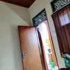 Review photo of Damuh Guest House from Ade T. Y. B.