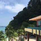 Review photo of Phi Phi Cliff Beach Resort from Pageemon P.