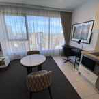 Review photo of Meriton Suites Kent Street, Sydney 2 from Suppaput I.