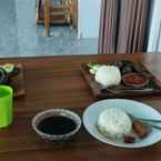 Review photo of Art Doorz Homestay Istana Gandrung from Rini K.