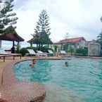Review photo of Blue Andaman Lanta Resort from Nong N.