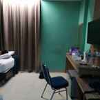 Review photo of Sans Hotel The Green Bekasi by RedDoorz from Dea N.