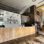 Review photo of Travellers Hotel Phinisi from Andi A. A.