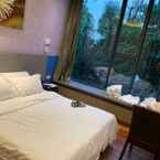 Review photo of Siloso Beach Resort, Sentosa 3 from Erickson N. M.