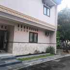 Review photo of Jinan Guest House Syariah Cirebon from Angga E. E.