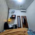 Review photo of Budget Room near Stasiun Tugu at Losmen Mawar from Fanny A. S. R.