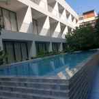 Review photo of CHERN Bangkok Boutique Hostel 2 from Nongrak P.