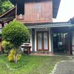 Review photo of Bantal Guling Villa from Esa A.