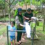 Review photo of Emaki Almasoem Resort Syariah 2 from Janwar A.