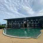 Review photo of Wyndham Tamansari Jivva Resort from Laura O. T.