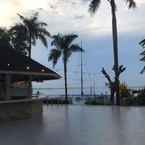 Review photo of HARRIS Resort Waterfront Batam 3 from Weni F.