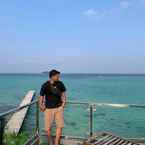 Review photo of Royal Ocean View Beach Resort Karimunjawa from Rahmat H. T.