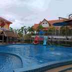 Review photo of Tanjung Demong Beach Resort 4 from Ahmad S. B. Z.