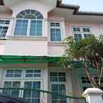 Review photo of OYO 2061 Rizki Dhira Guest House Syariah from Yuniarti Y.