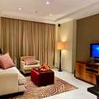 Review photo of Hotel Oval 5 from Rosanna I.