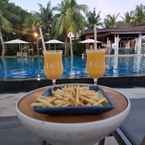 Review photo of Crimson Resort and Spa Mactan 3 from Efren J. R. S.
