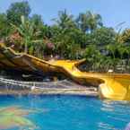 รูปภาพรีวิวของ The Jhons Cianjur Aquatic Resort 3 จาก Dwi P. Y.