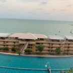 Review photo of Royal Phala Cliff Beach Resort and Spa from Thanin T.