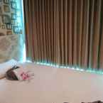 Review photo of Eascot Hotel Mitra RedDoorz from Tika N.