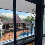 Review photo of Hotel Doman Borobudur 5 from Ellvanni E.