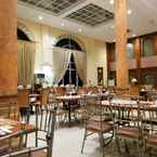 사진 리뷰{hotelName} {색인} from {사용자 이름}