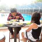 Review photo of Oasis Siliwangi Hotel & Waterpark 2 from Sapreni S.