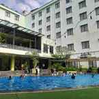 Review photo of Padjadjaran Suites Resort & Convention Hotel from Simon W.
