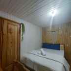 Review photo of Phinisi Hostel Bira from Nova F.