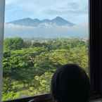 Review photo of Padjadjaran Suites Resort & Convention Hotel from Nungki E. P. W.