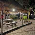 Review photo of Castaway Beach Resort Koh Lipe 3 from Kanokladaphetri K.