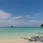 รูปภาพรีวิวของ Castaway Beach Resort Koh Lipe 7 จาก Kanokladaphetri K.