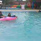 Review photo of Coconut Island Carita Beach Resort & Waterpark 2 from Rahmi W.