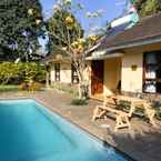 Review photo of Rumah Teras Jogja Guesthouse from Widi D.