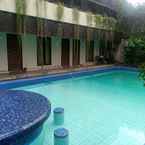 Review photo of Kemang Suites from Iswandi I.