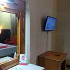 Review photo of OYO 821 Hotel Dinasti from Moh A.