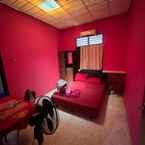 Review photo of Budget Room at Homestay Cahaya Transport 2 3 from Atikka A.