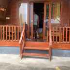 Review photo of Road Beach Homestay from Mochamad I.