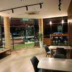 Review photo of Hotel Zamburger Kota Warisan from Shamsol B. A. W.