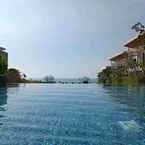 Review photo of Renaissance Pattaya Resort & Spa from Vichan V.