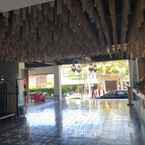 Review photo of KOA D Surfer Hotel 5 from Shillea O. M.